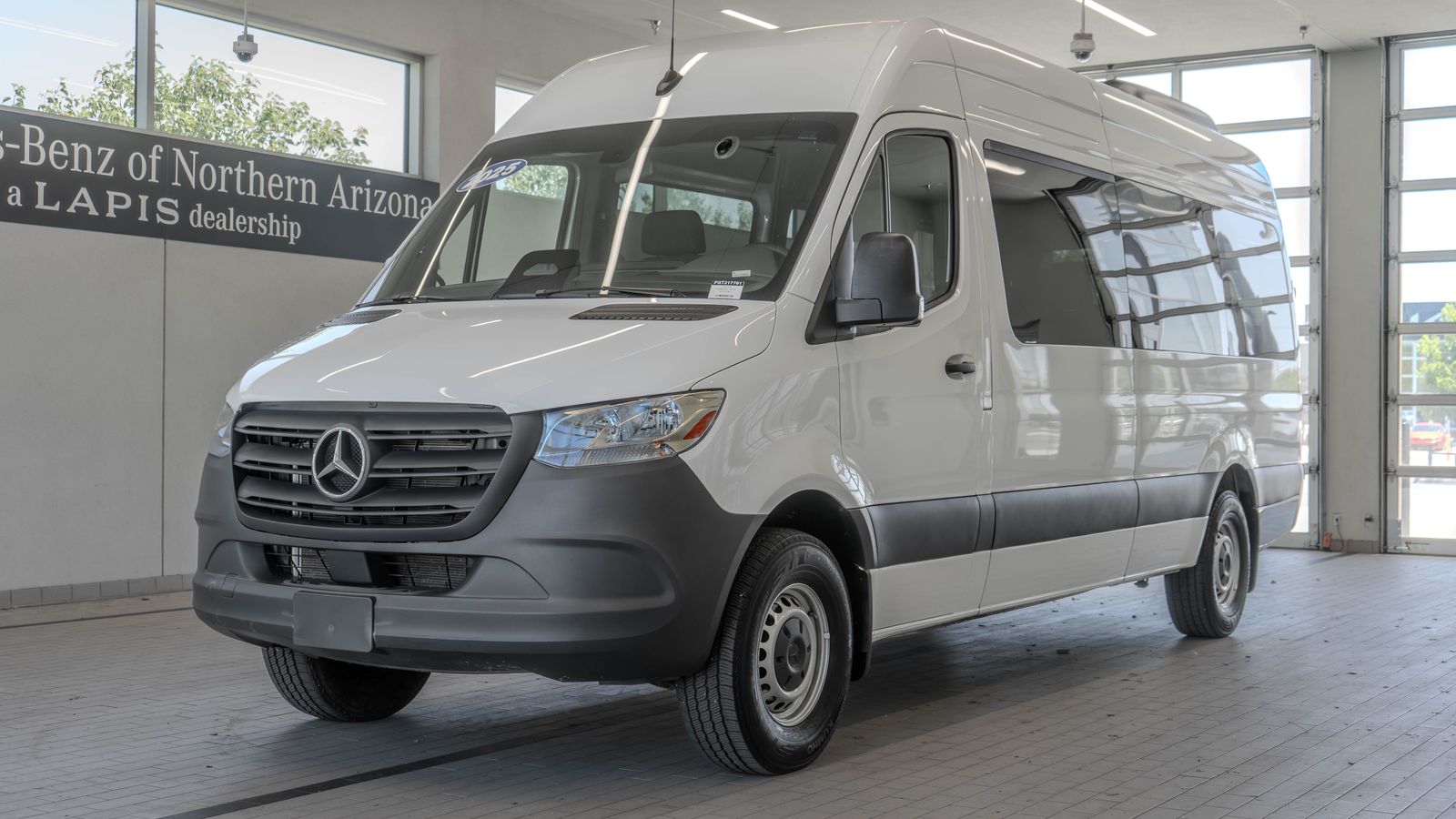 2025 Mercedes-Benz Sprinter 2500 Passenger 170 WB — full photo 24 of 35