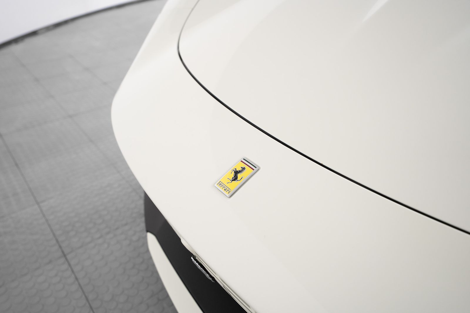 2025 Ferrari Roma Spider — full photo 12 of 51