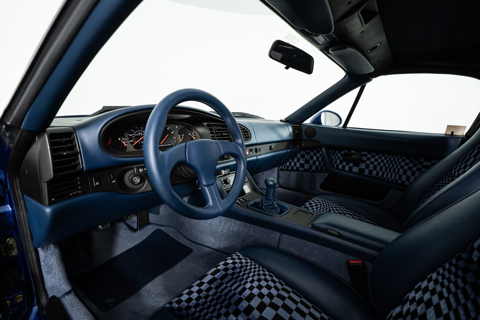 1992 Porsche 968 — full photo 25 of 57