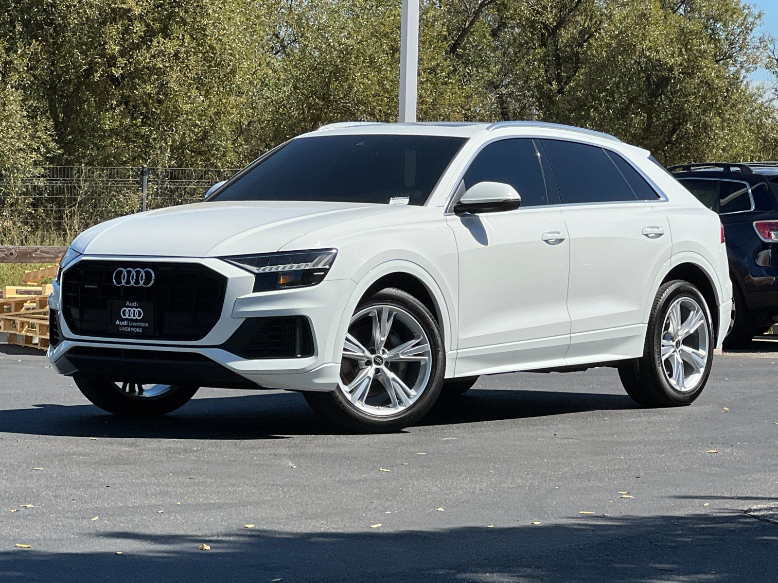 2023 Audi Q8 55 Premium — foto completa 1 de 29