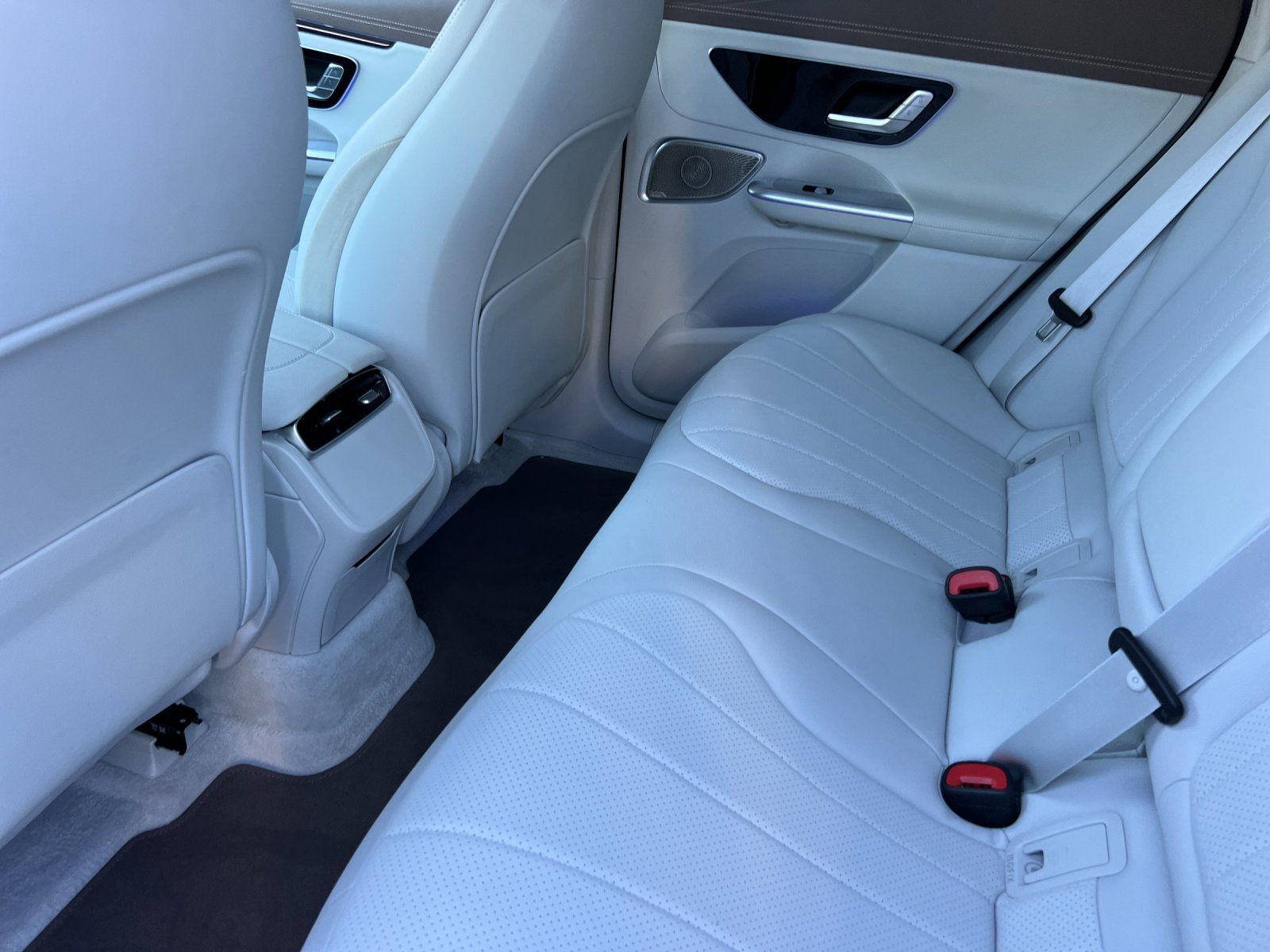 2023 Mercedes-Benz EQE 350+ SUV — foto completa 14 de 29