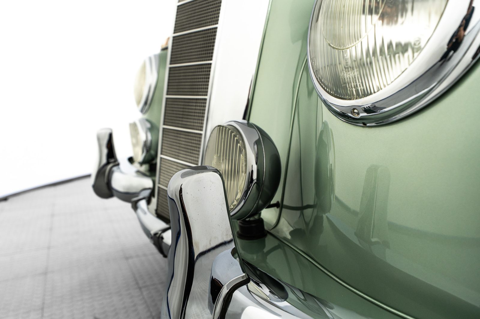 1953 Mercedes-Benz 300-Class — full photo 16 of 100