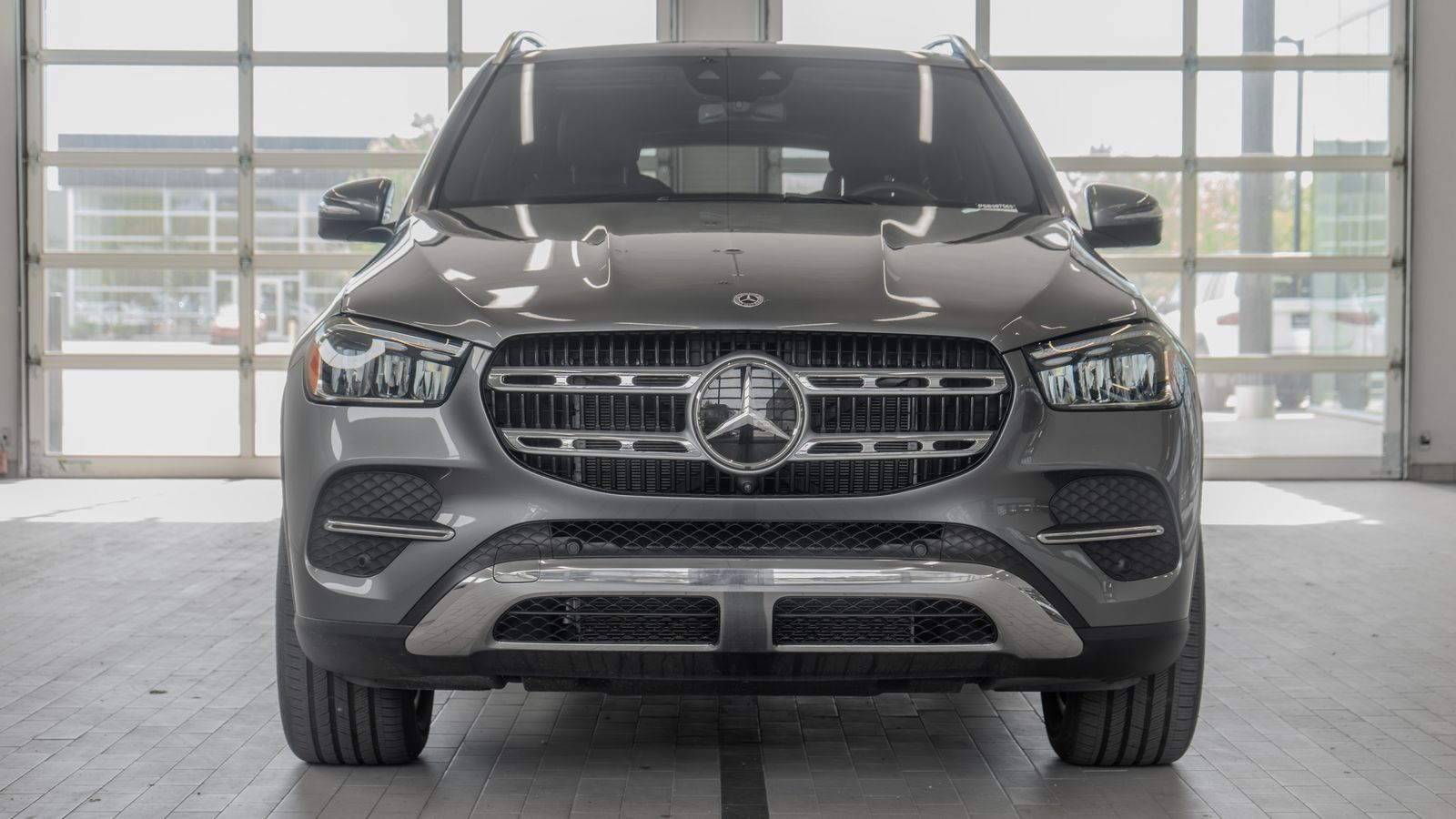 2025 Mercedes-Benz GLE GLE 450e — full photo 11 of 35