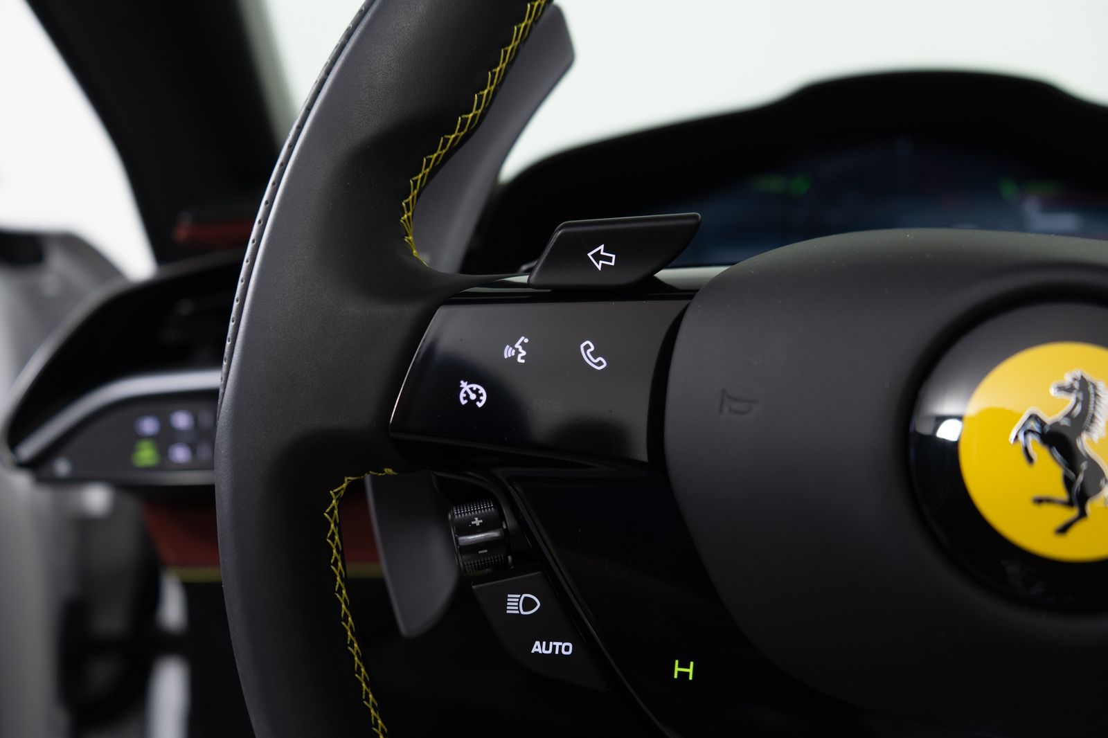 2024 Ferrari SF90 Spider — full photo 42 of 50