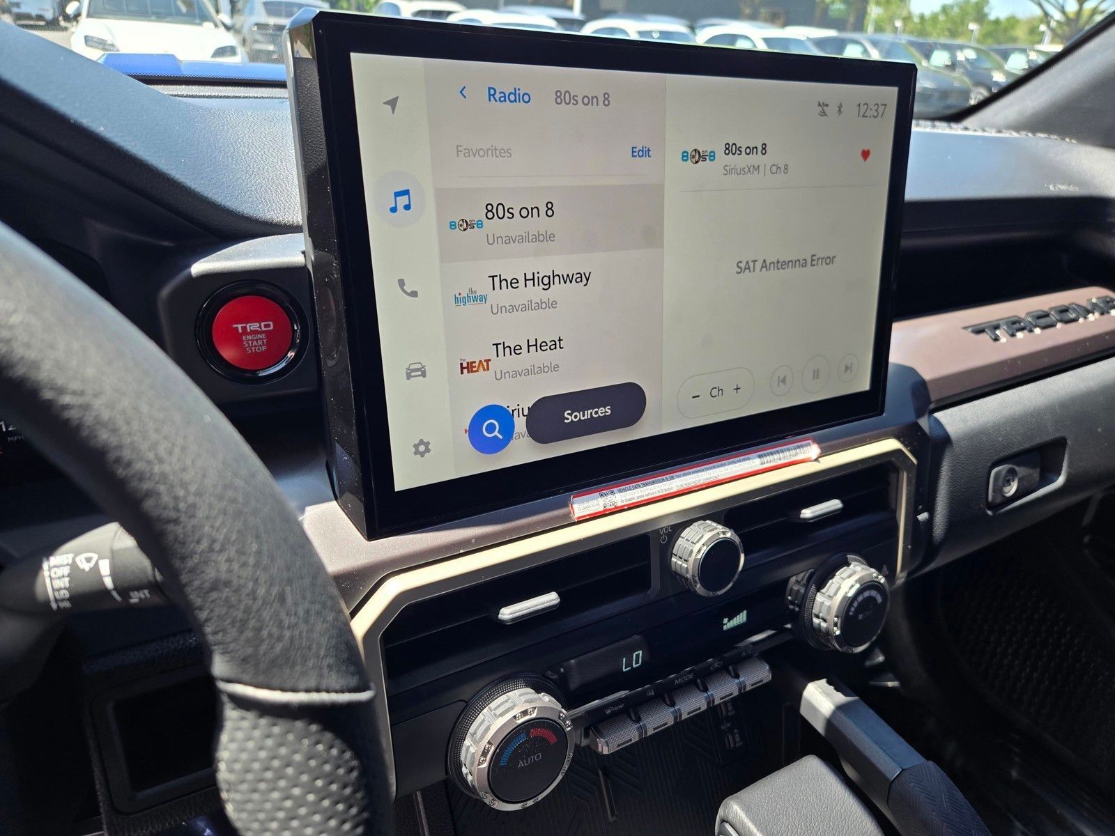 2025 Toyota Tacoma TRD Sport — full photo 21 of 28