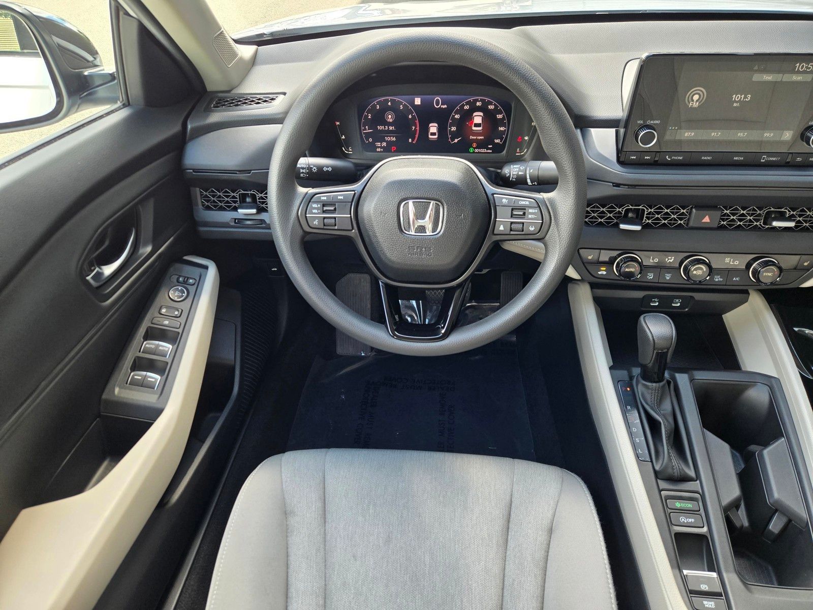 2025 Honda Accord SE — full photo 14 of 28