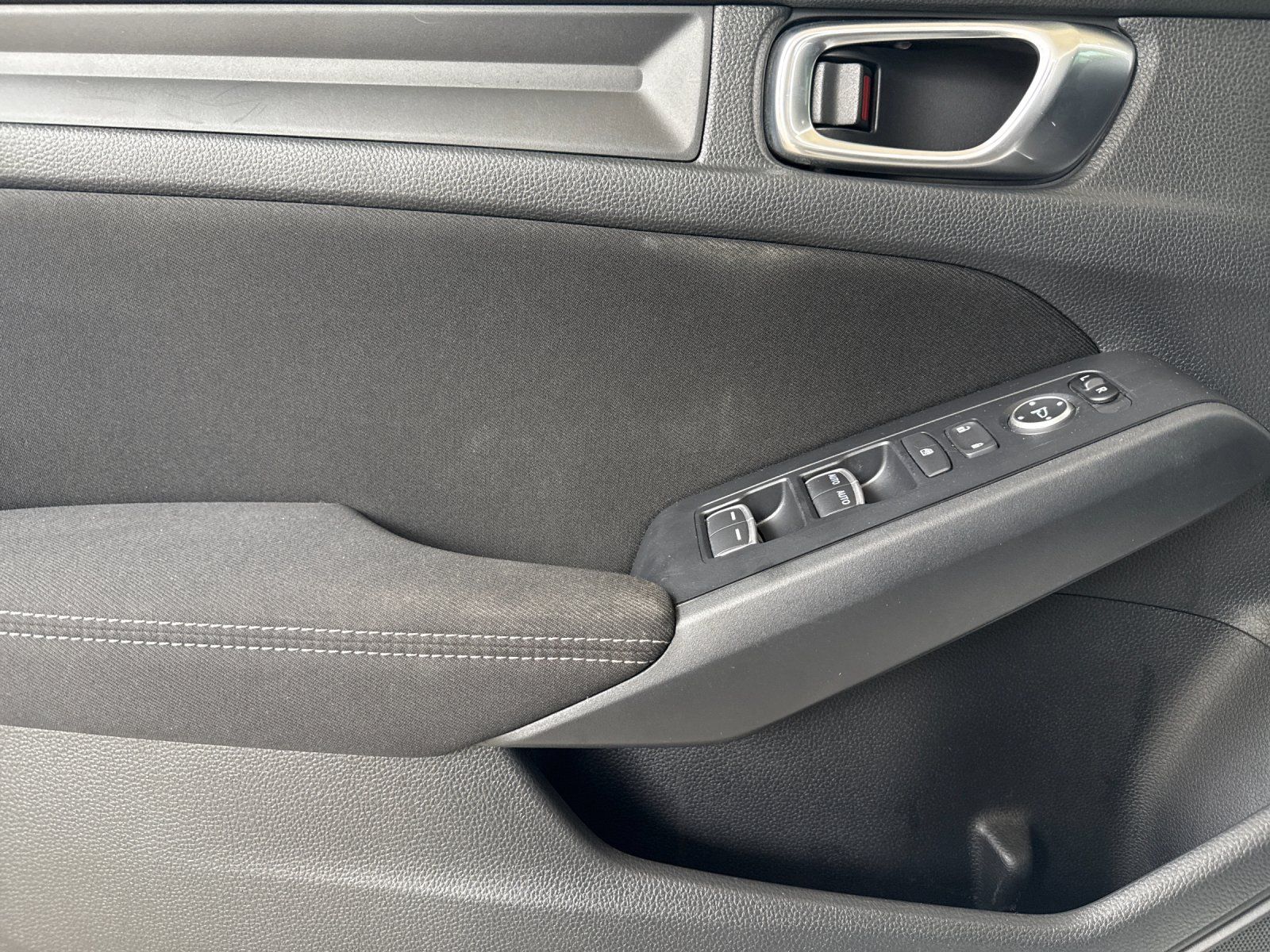 2023 Honda Civic Sport — full photo 11 of 27
