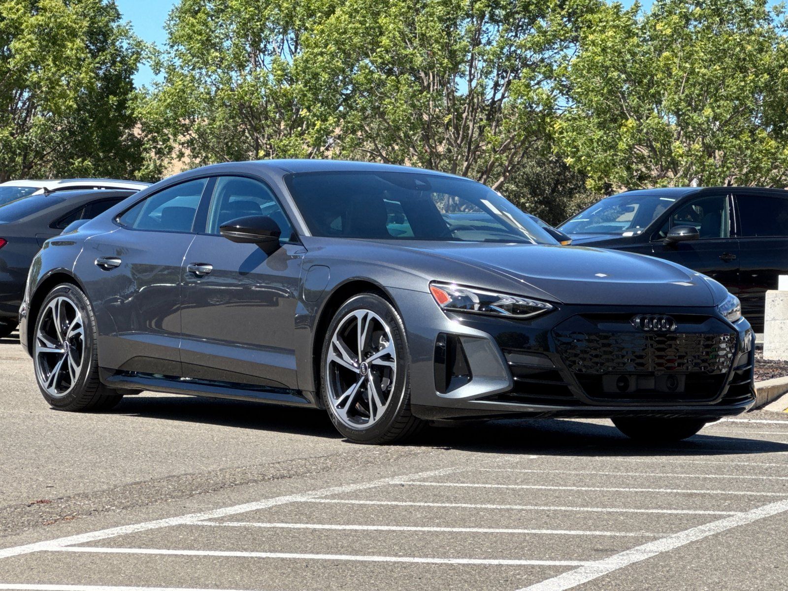 2022 Audi e-tron GT Premium Plus — foto completa 7 de 27