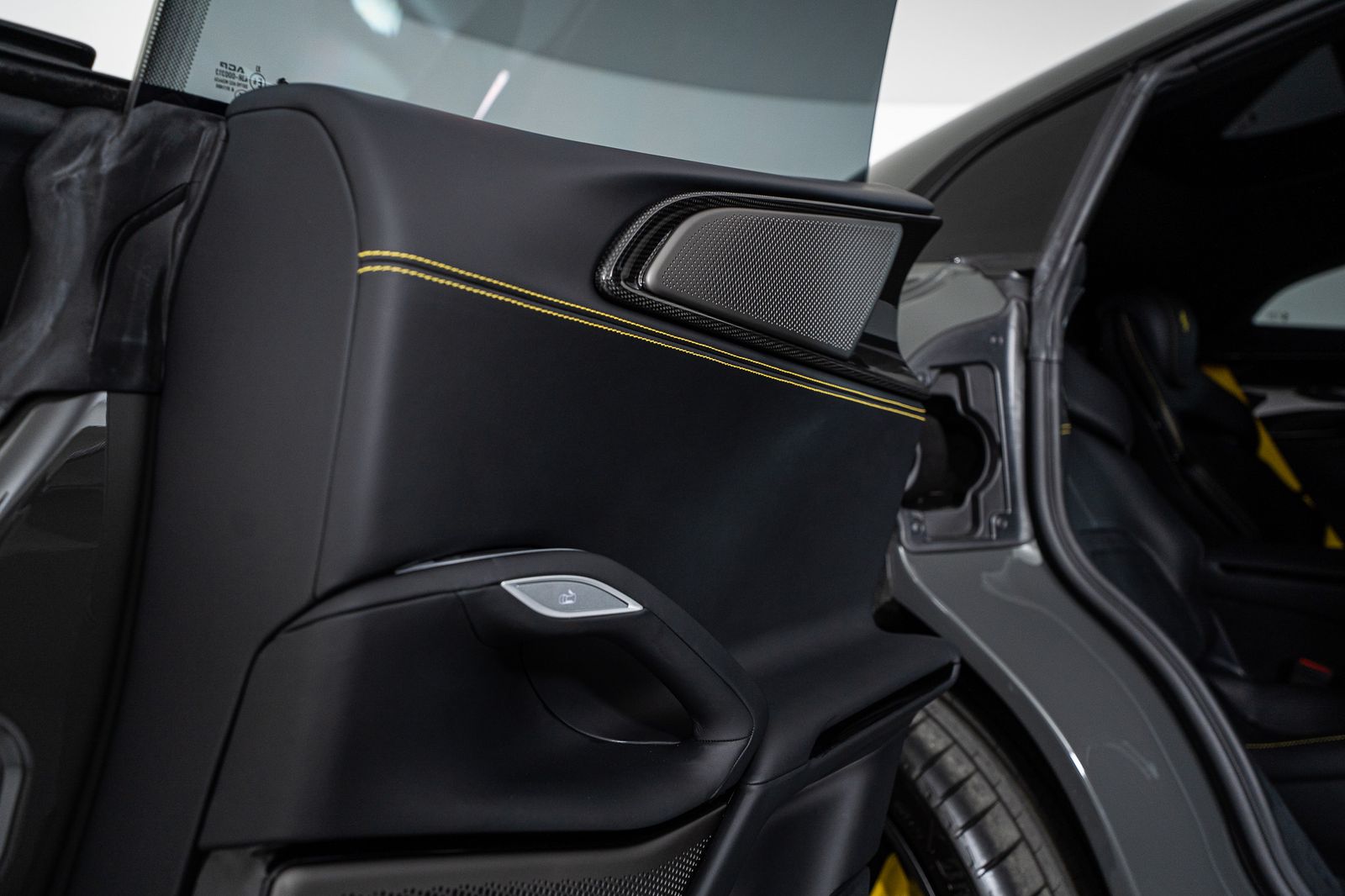 2025 Ferrari Purosangue — full photo 53 of 66