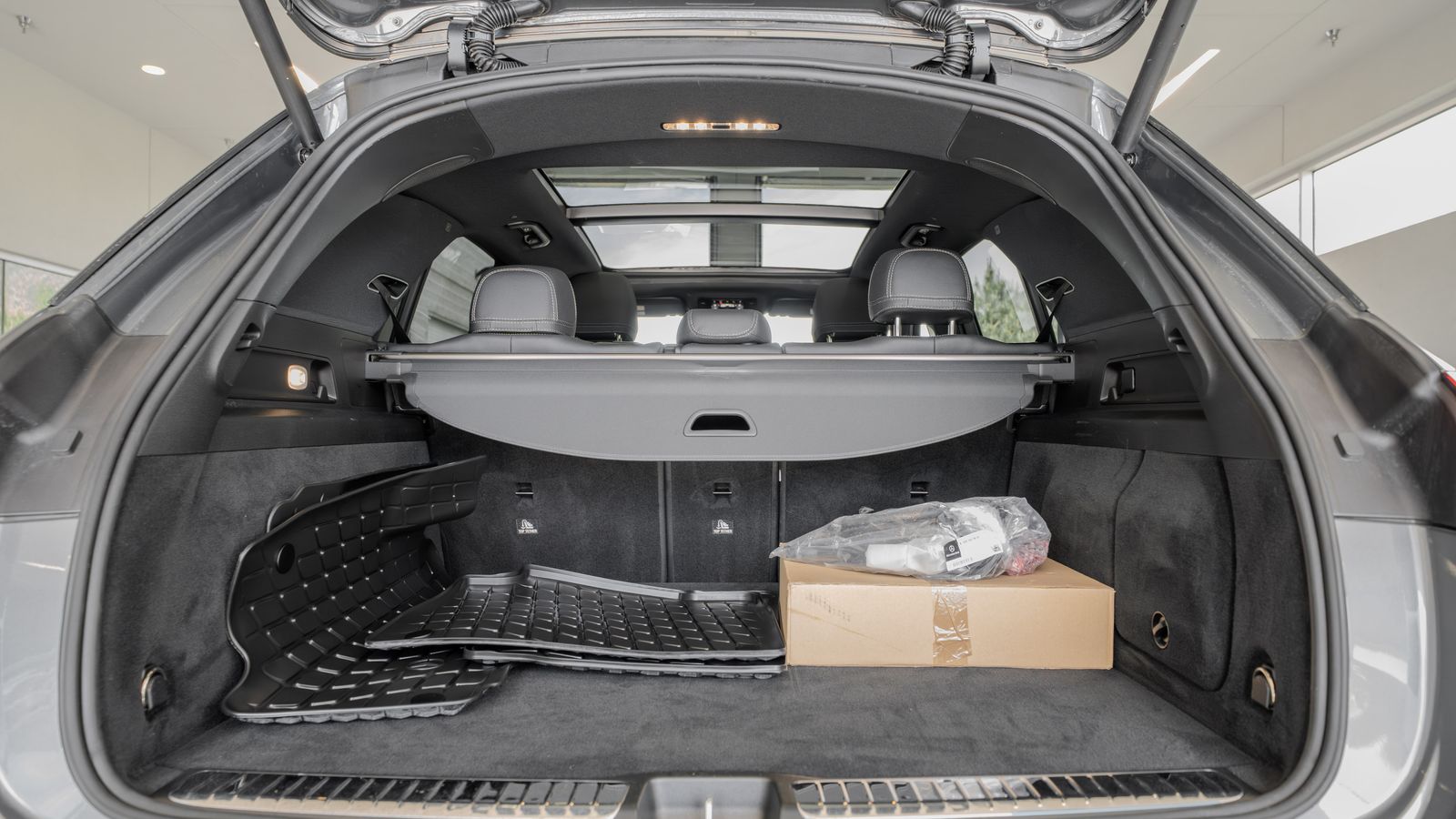 2025 Mercedes-Benz GLE GLE 450e — full photo 34 of 35