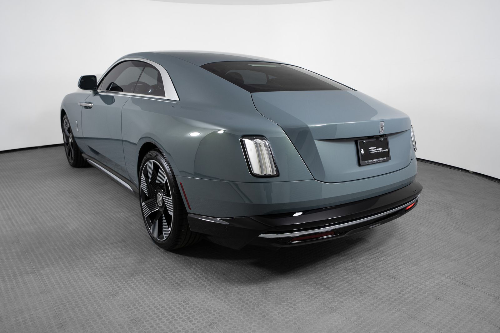 2024 Rolls-Royce Spectre — full photo 3 of 54