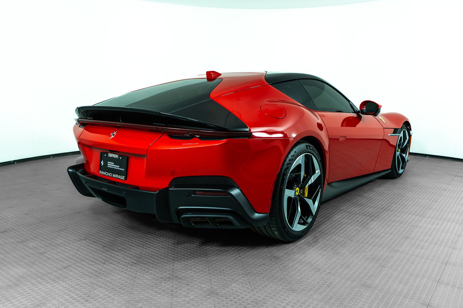 2025 Ferrari 12Cilindri — foto completa 8 de 51