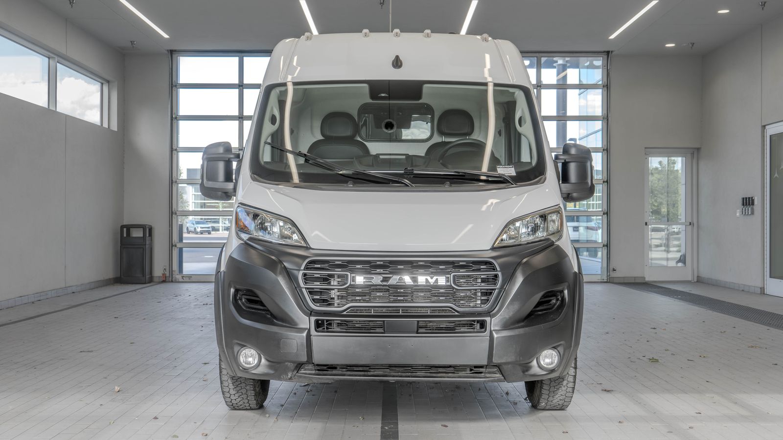 2025 Ram ProMaster 2500 High Roof — full photo 11 of 34