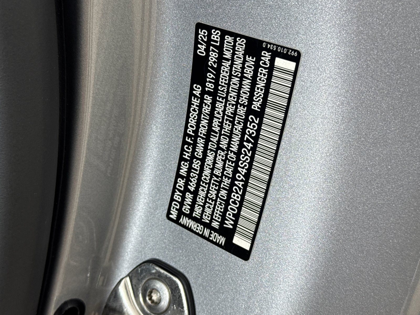 2025 Porsche 911 Carrera 4 GTS — full photo 28 of 28