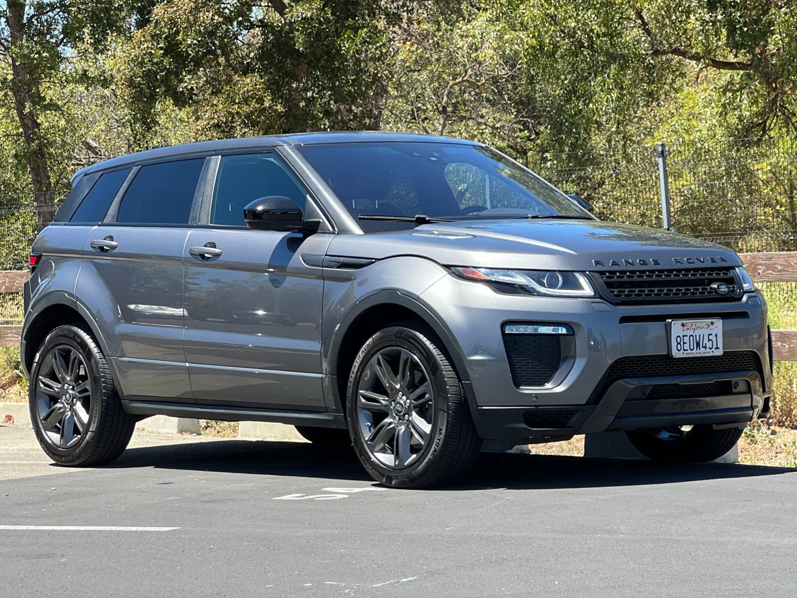 2018 Land Rover Range Rover Evoque Landmark Edition — full photo 7 of 28