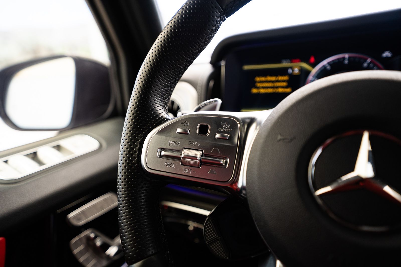 2023 Mercedes-Benz G-Class G 63 AMG® — foto completa 27 de 45