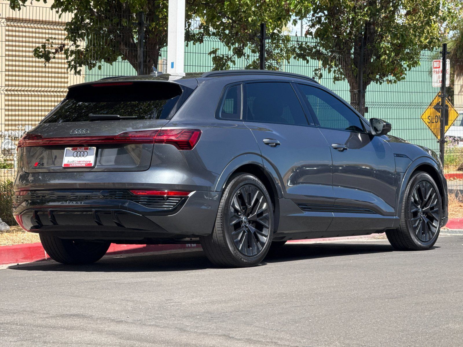 2024 Audi Q8 e-tron Prestige — full photo 6 of 29