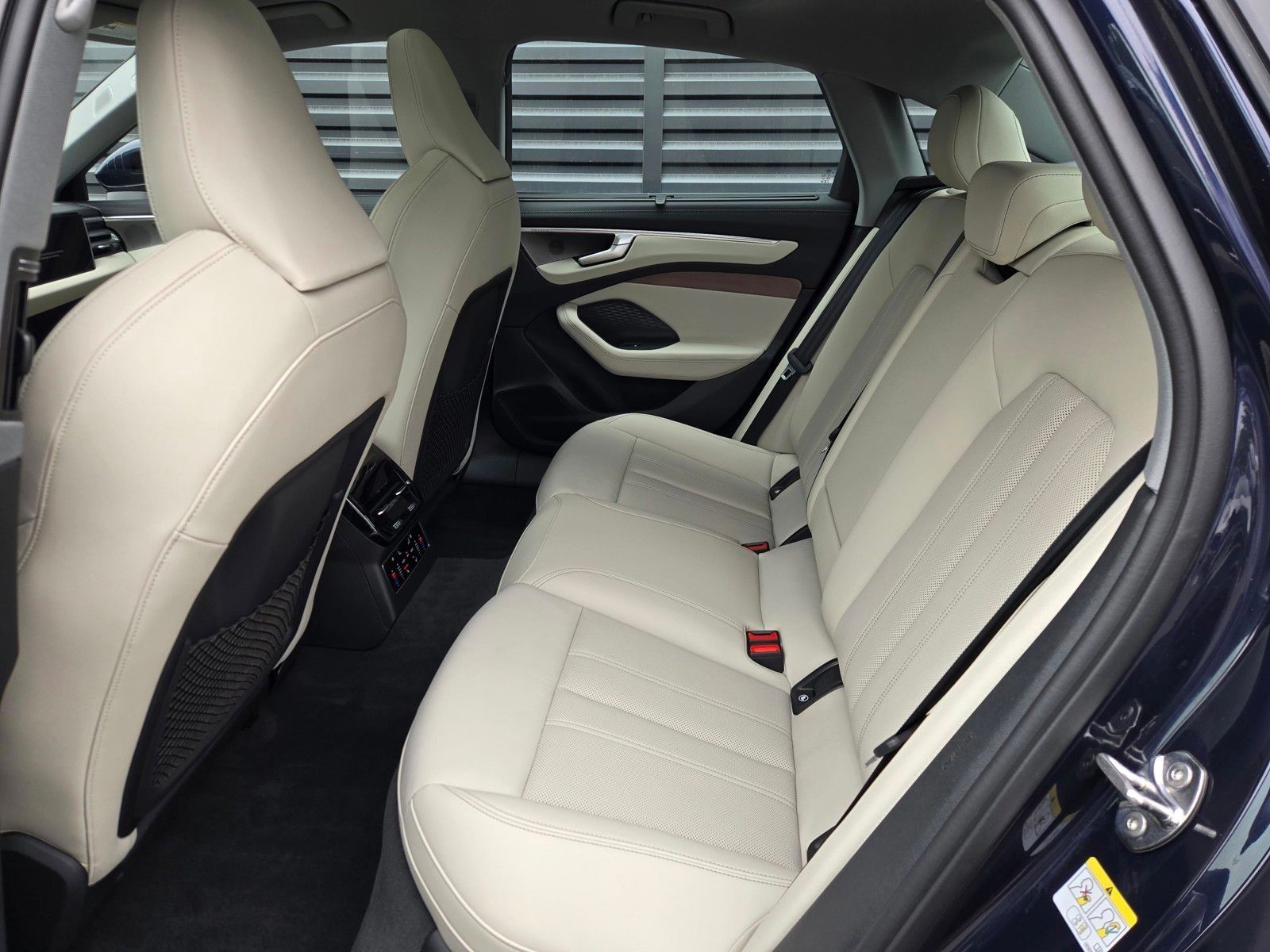 2026 Audi A6 Prestige — full photo 10 of 45