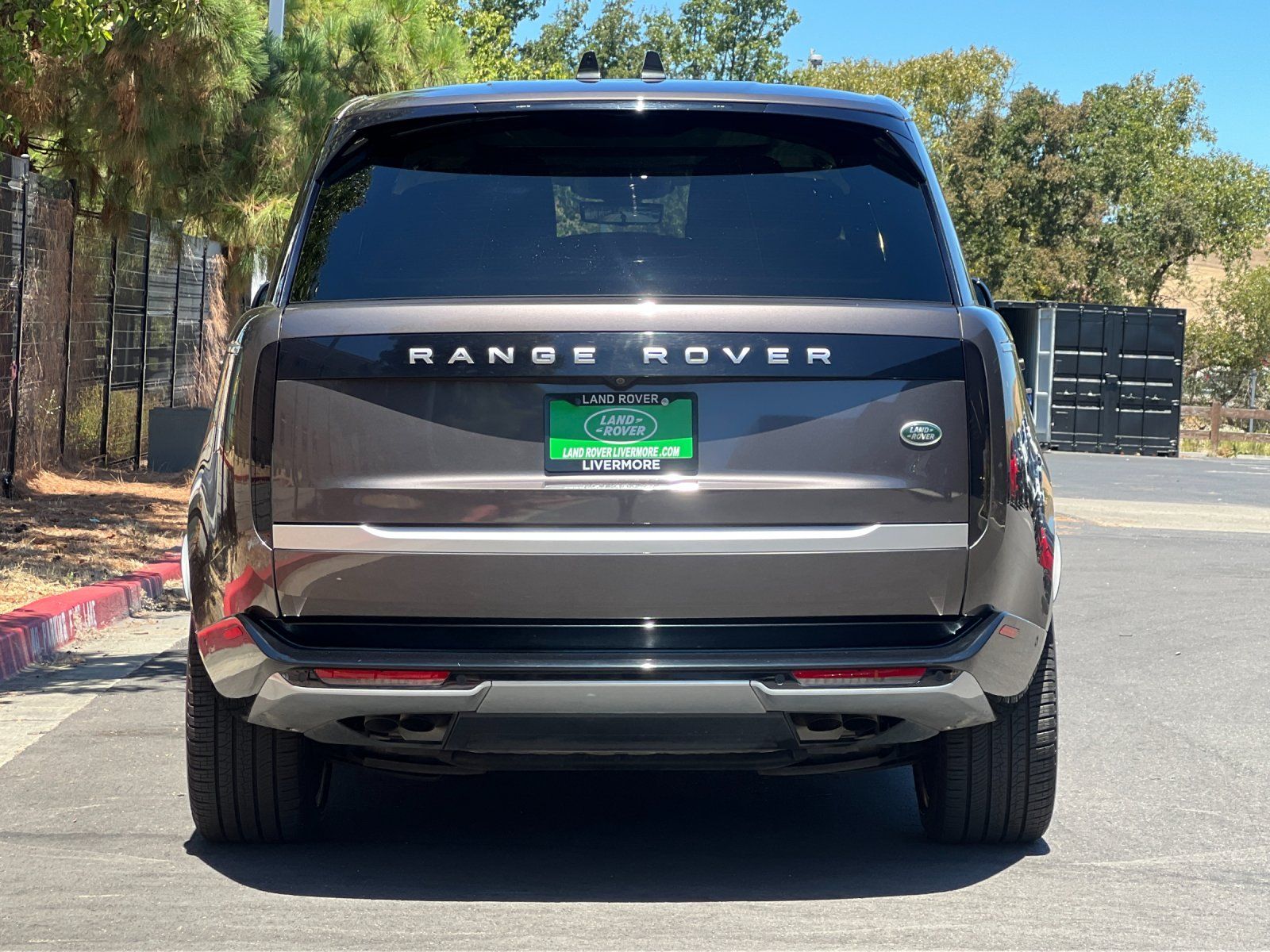 2023 Land Rover Range Rover Autobiography — full photo 4 of 29