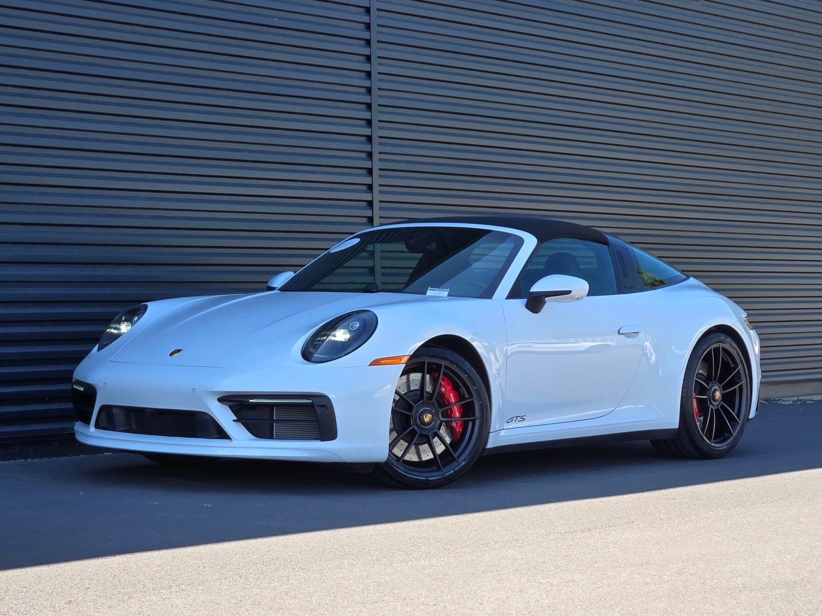 2023 Porsche 911 Targa 4 GTS — foto completa 1 de 27