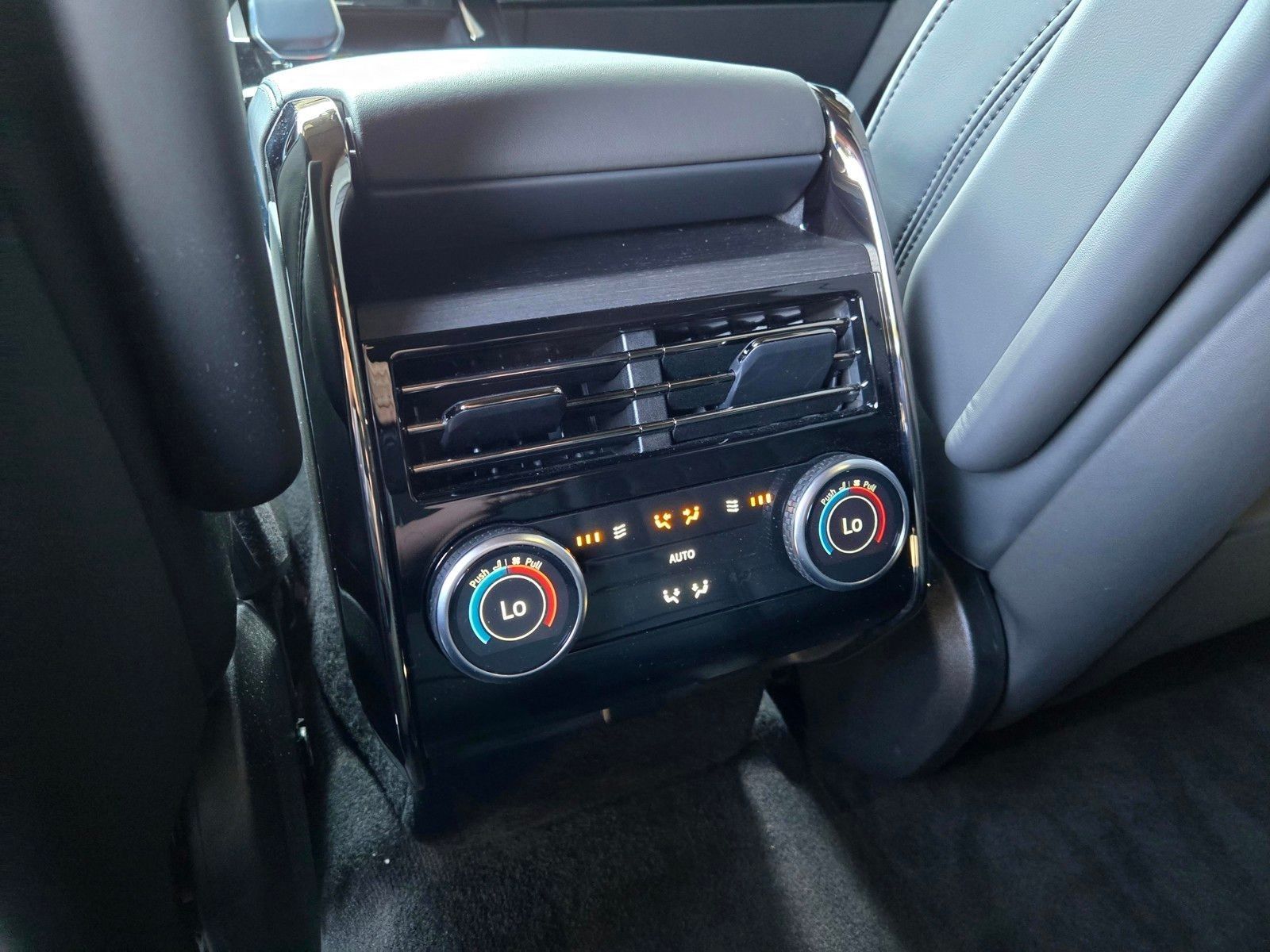 2025 Land Rover Range Rover Sport Autobiography — full photo 11 of 45