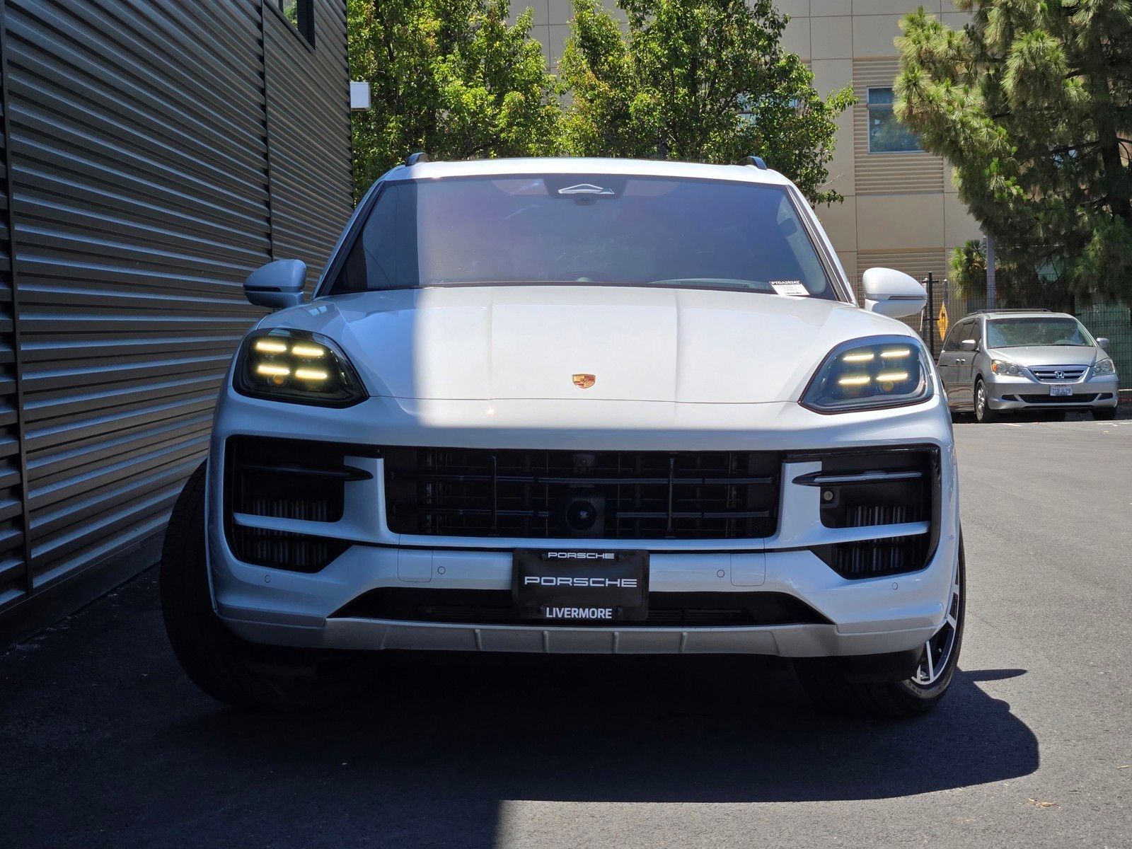 2026 Porsche Cayenne GTS — full photo 10 of 27