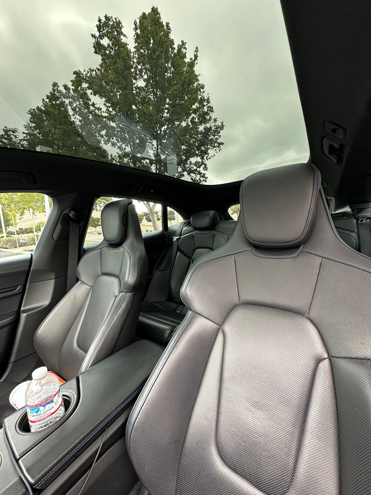 2021 Porsche Taycan Cross Turismo 4 — full photo 12 of 16