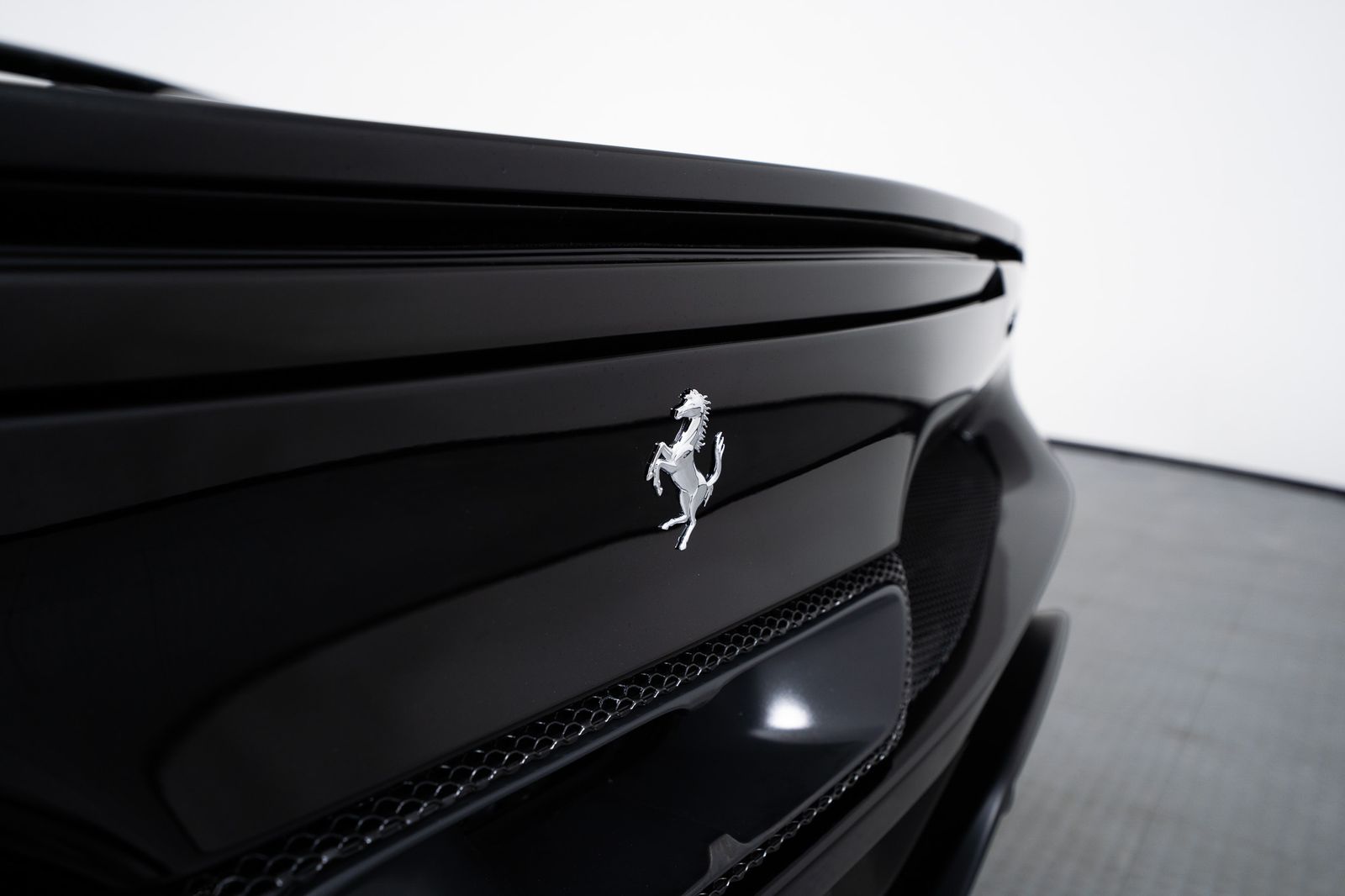 2024 Ferrari 296 GTS — full photo 16 of 45