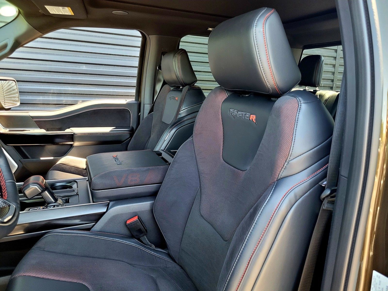 2024 Ford F-150 Raptor — full photo 5 of 46
