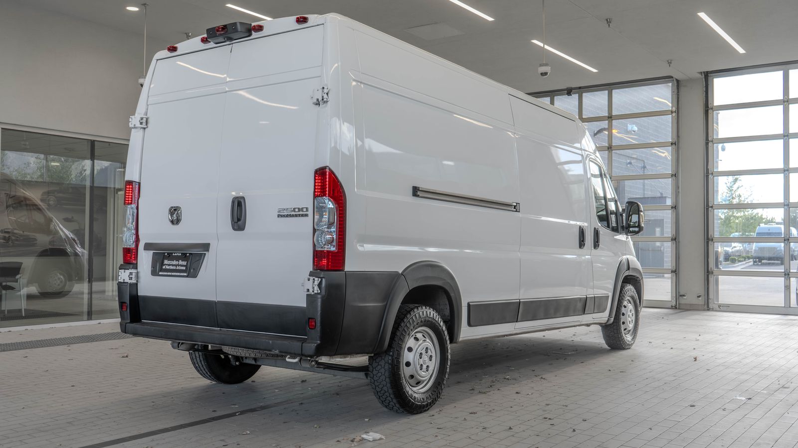 2025 Ram ProMaster 2500 High Roof — full photo 28 of 34