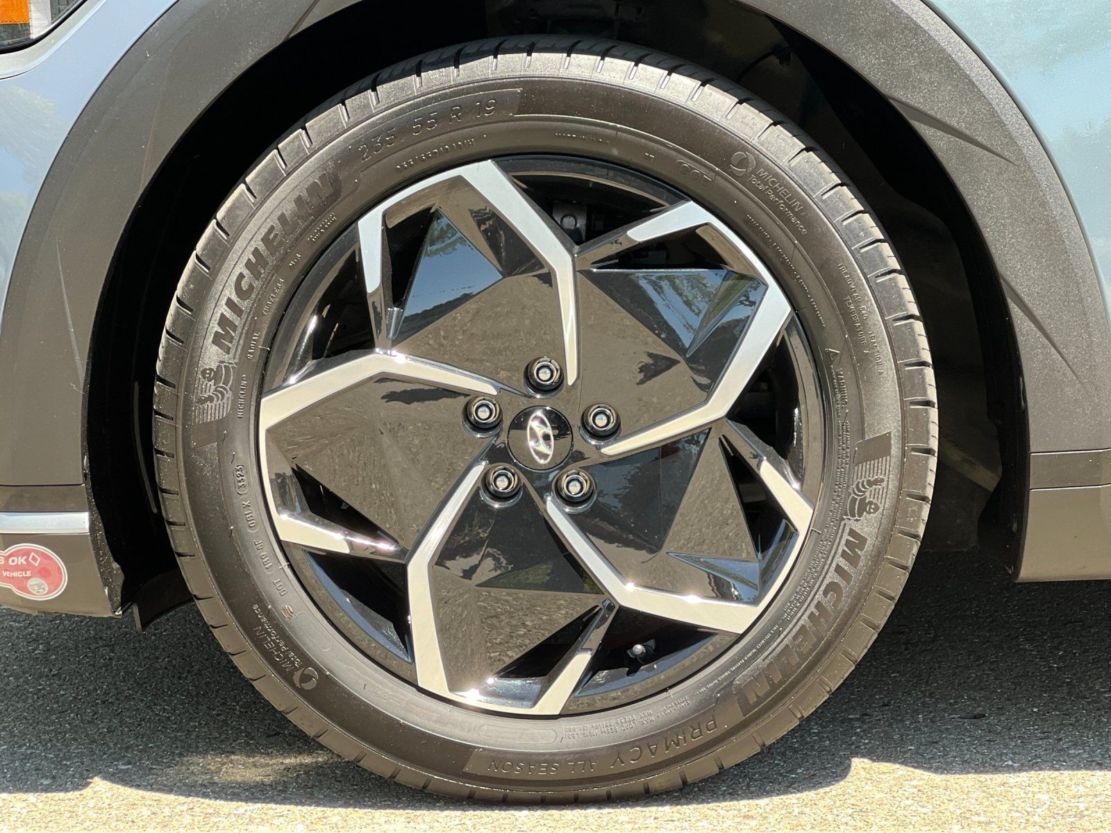 2024 Hyundai IONIQ 5 SEL — full photo 26 of 29