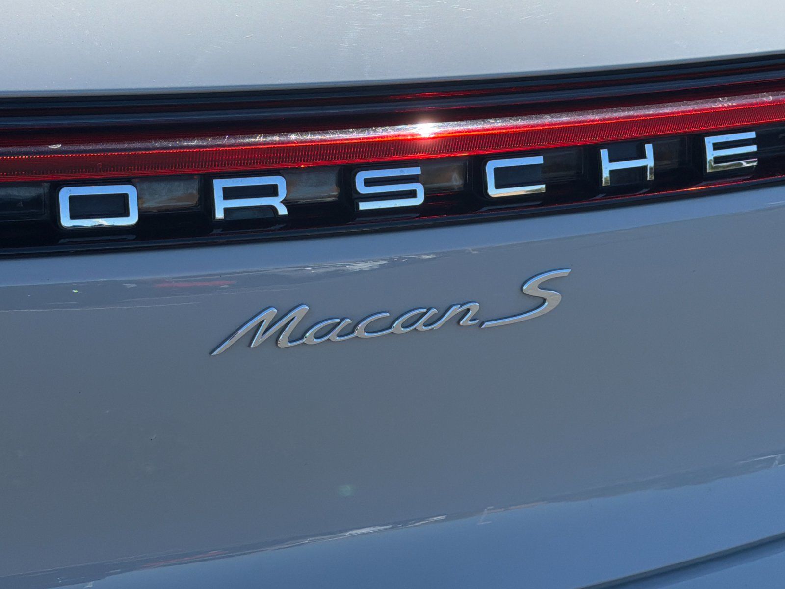 2023 Porsche Macan S — foto completa 28 de 29