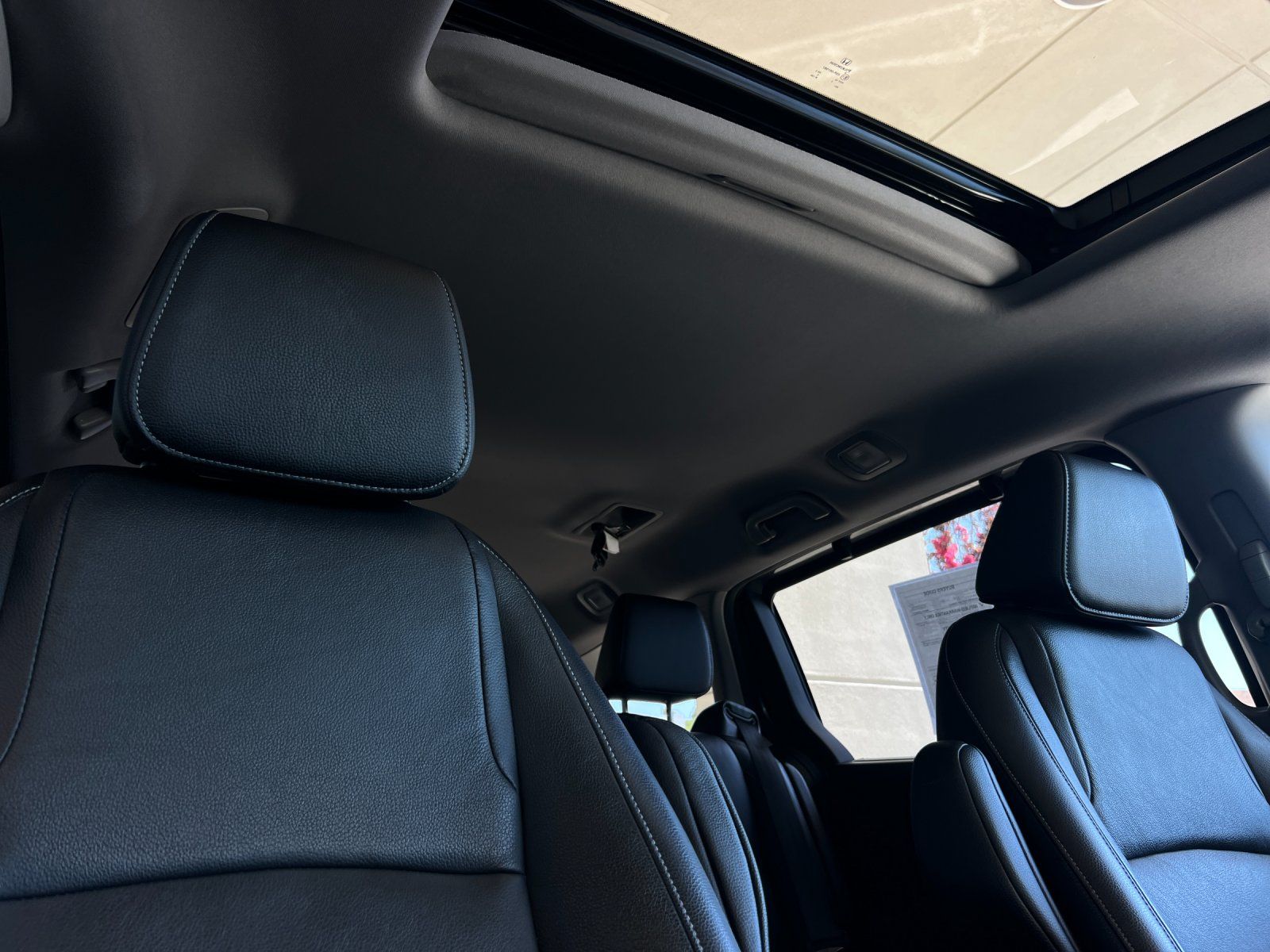 2023 Honda Odyssey EX-L — full photo 18 of 29
