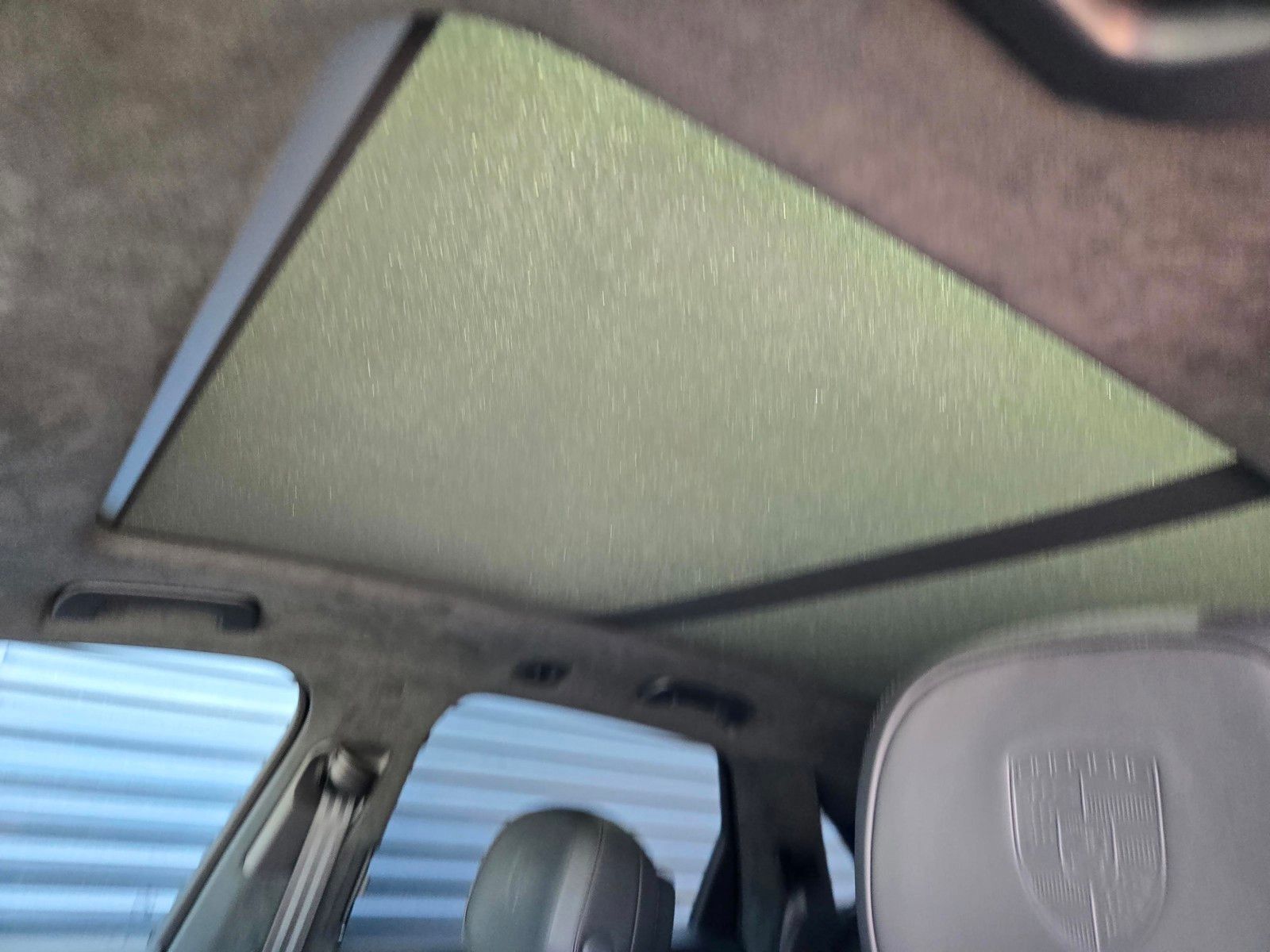 2026 Porsche Cayenne GTS — full photo 21 of 27