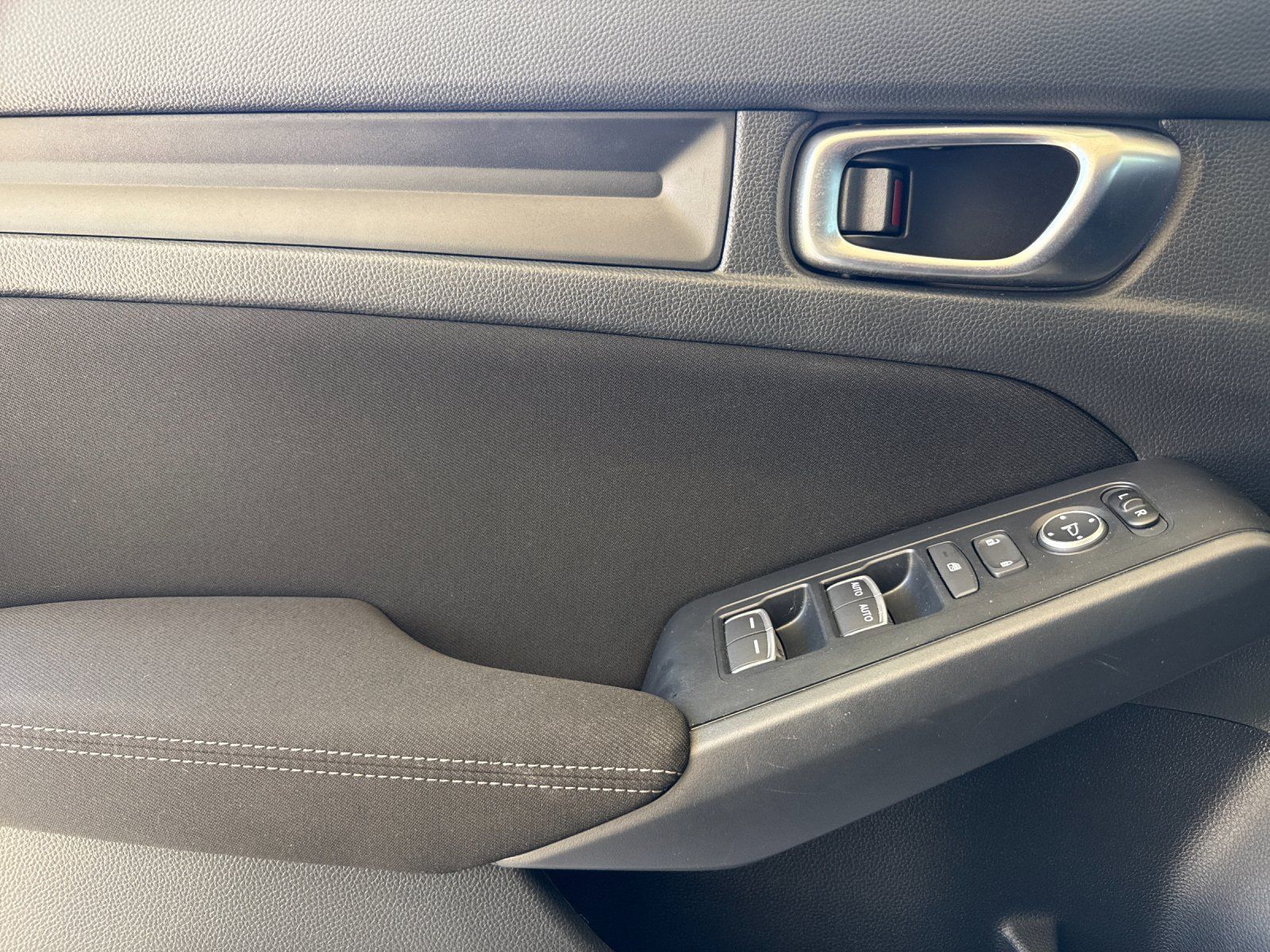 2023 Honda Civic LX — foto completa 11 de 27