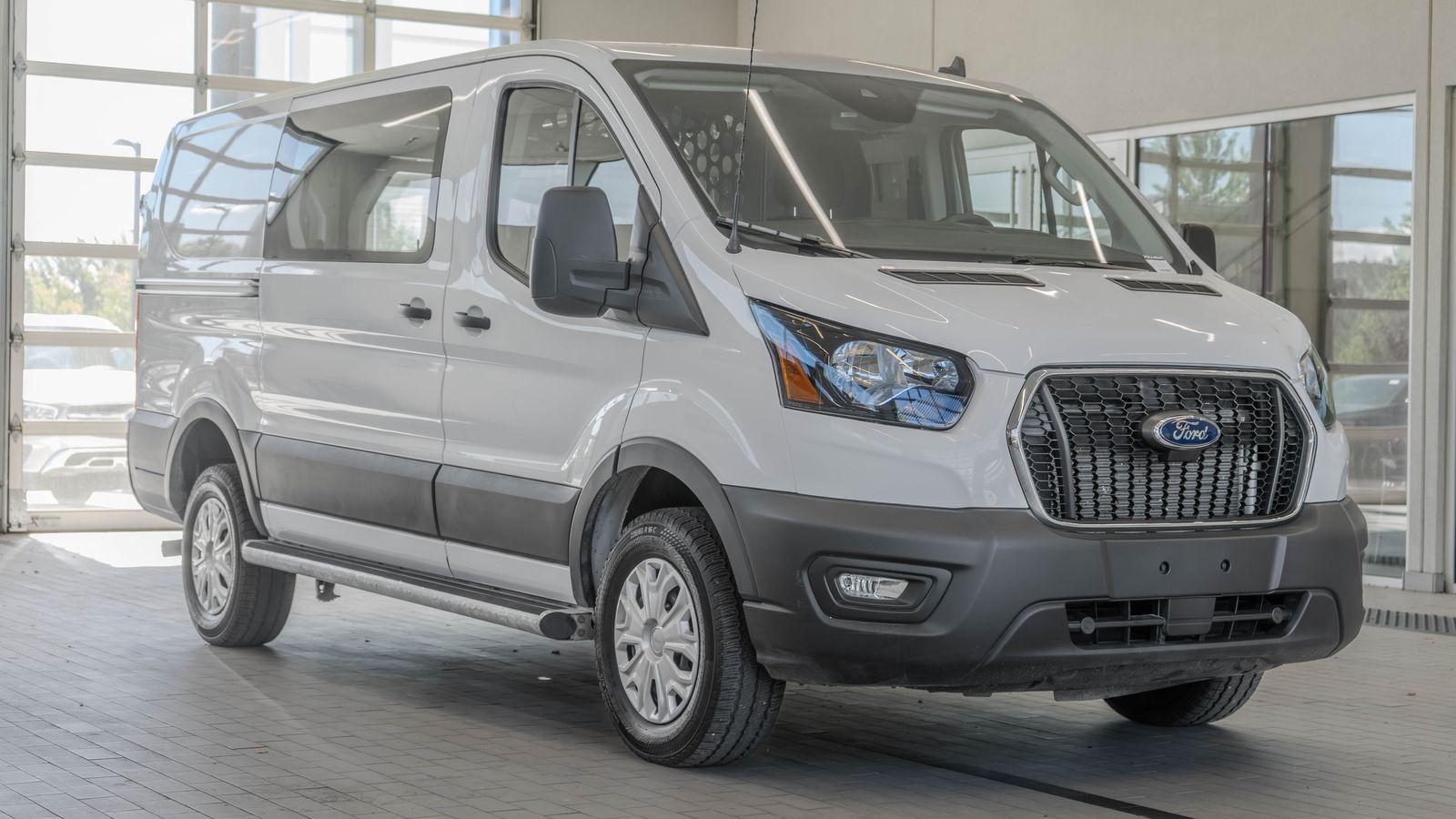 2025 Ford Transit-250 Base — full photo 20 of 31