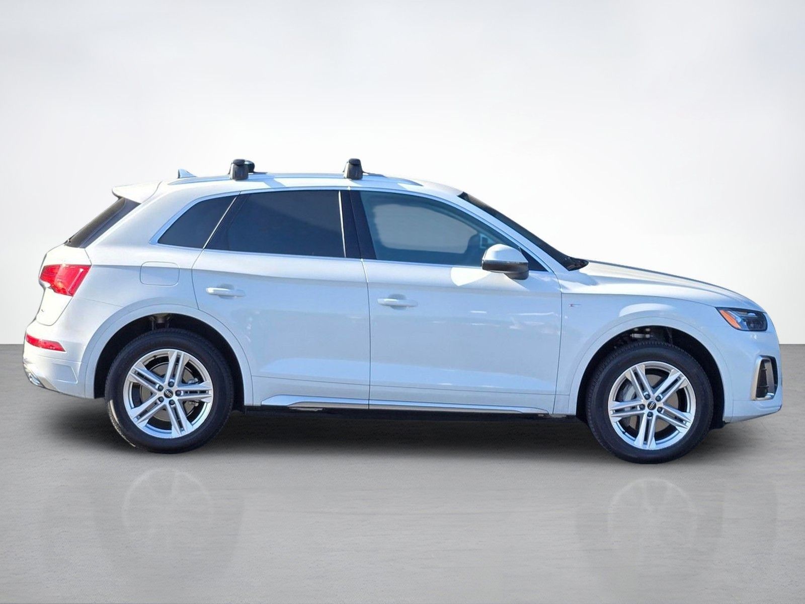 2024 Audi Q5 e 55 Premium — full photo 7 of 45