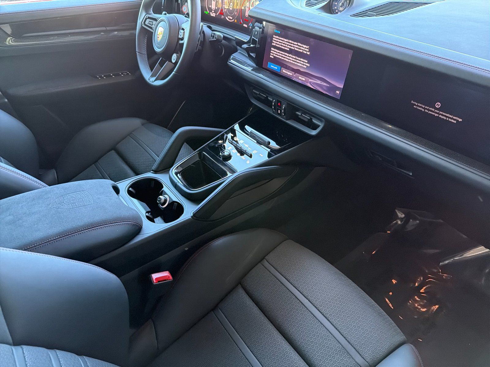 2026 Porsche Cayenne GTS — foto completa 16 de 27