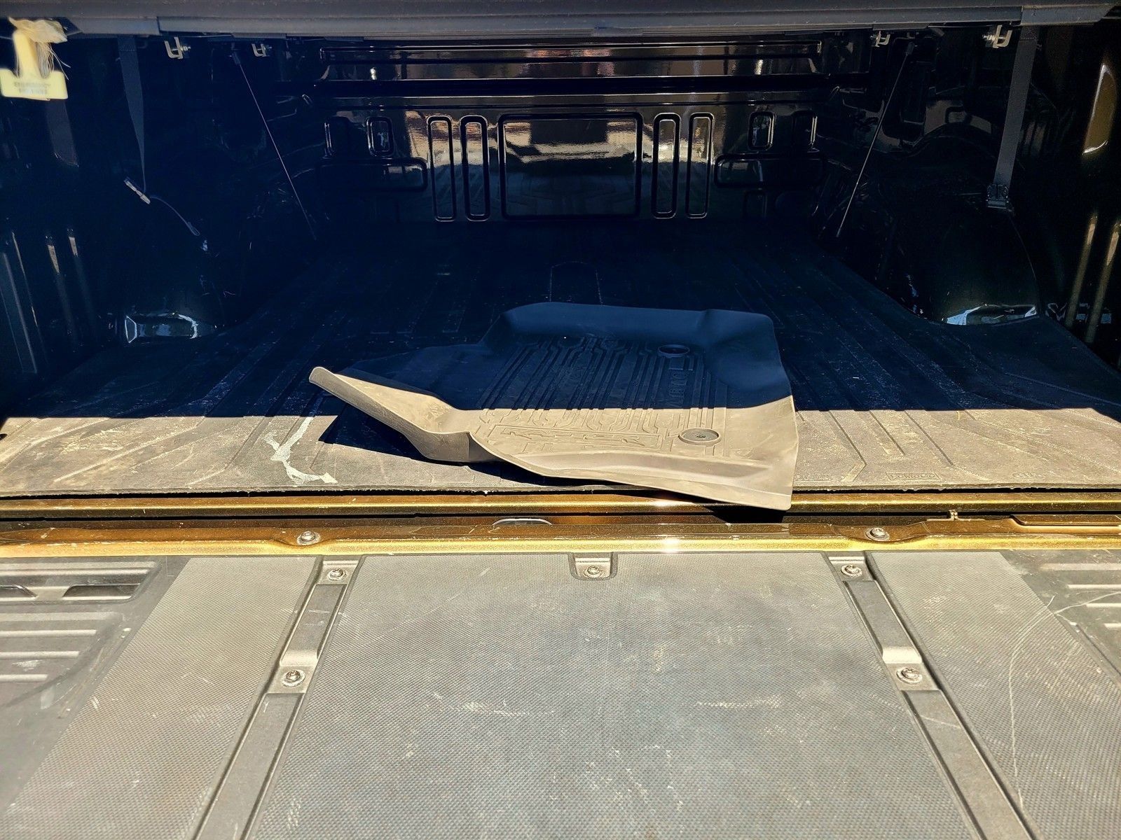 2024 Ford F-150 Raptor — full photo 27 of 46