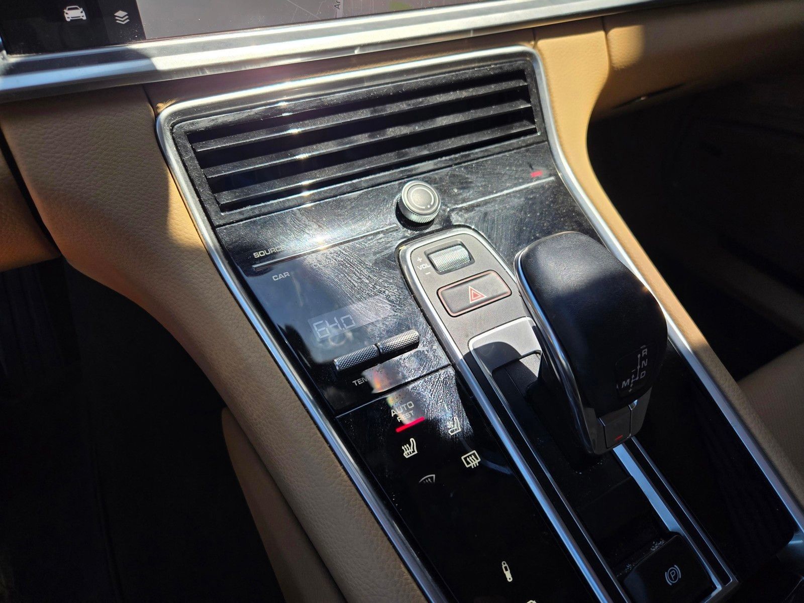2023 Porsche Panamera 4 Platinum Edition — foto completa 23 de 27