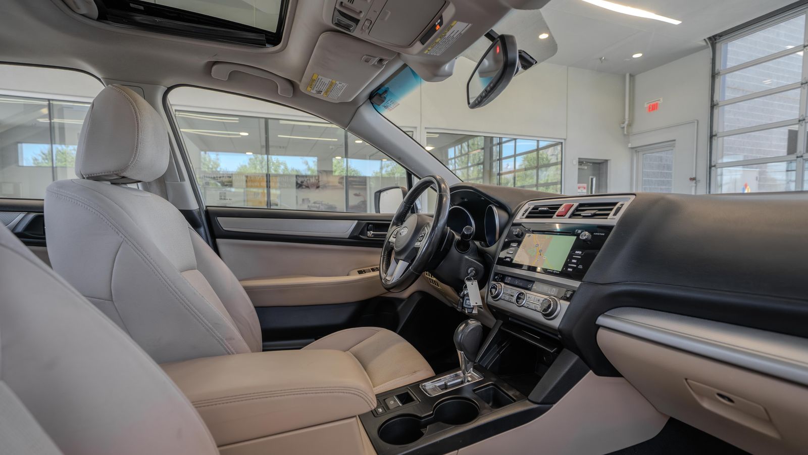2015 Subaru Legacy 2.5i — full photo 17 of 34