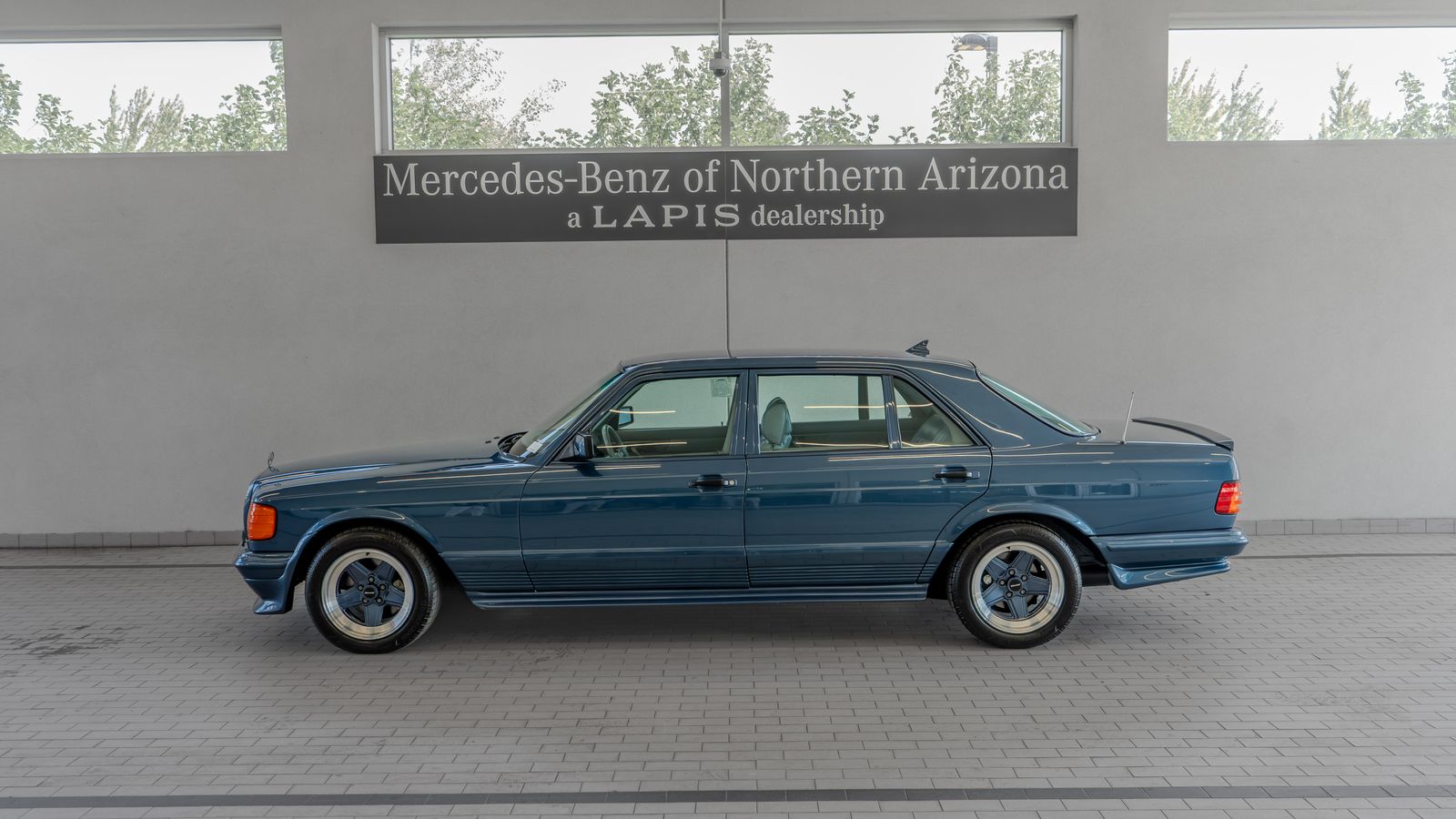 1984 Mercedes 500 SEL — full photo 2 of 46