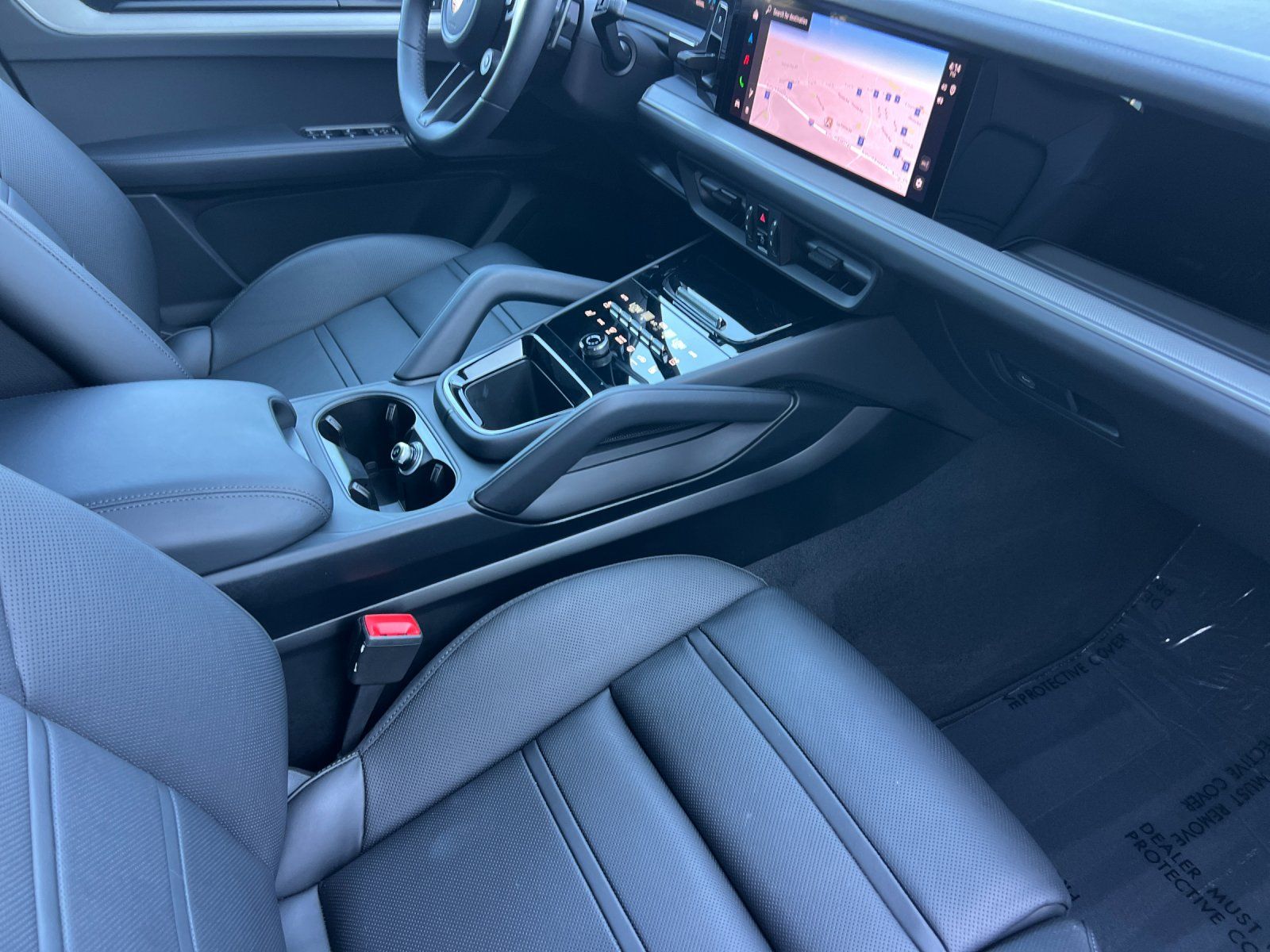 2026 Porsche Cayenne Coupe Base — full photo 16 of 30
