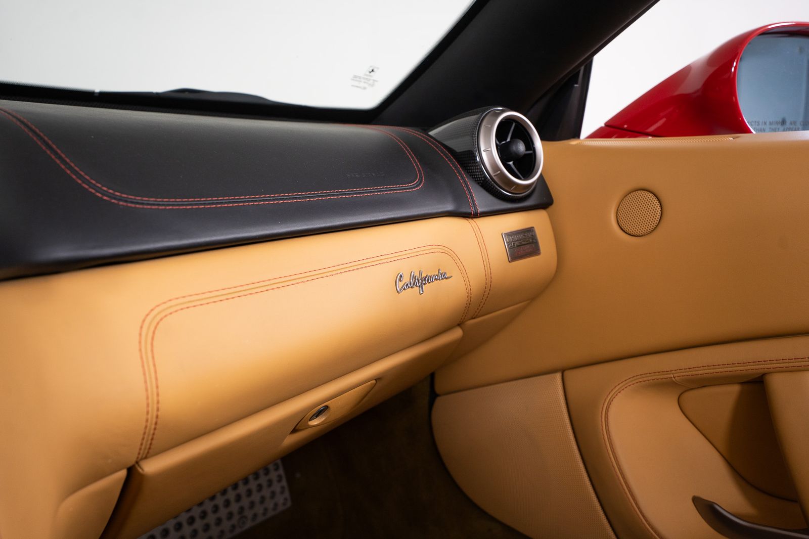 2012 Ferrari California — foto completa 24 de 38