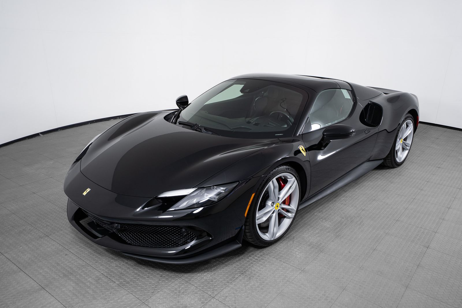 2024 Ferrari 296 GTS — full photo 43 of 45